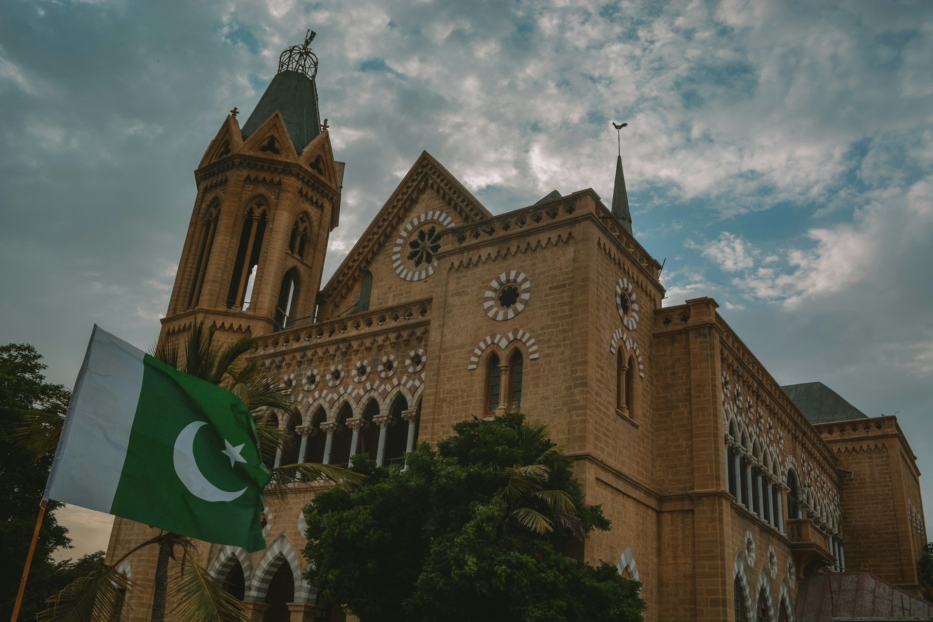 kamal-uddin-rSE63qhvDM0-unsplash
